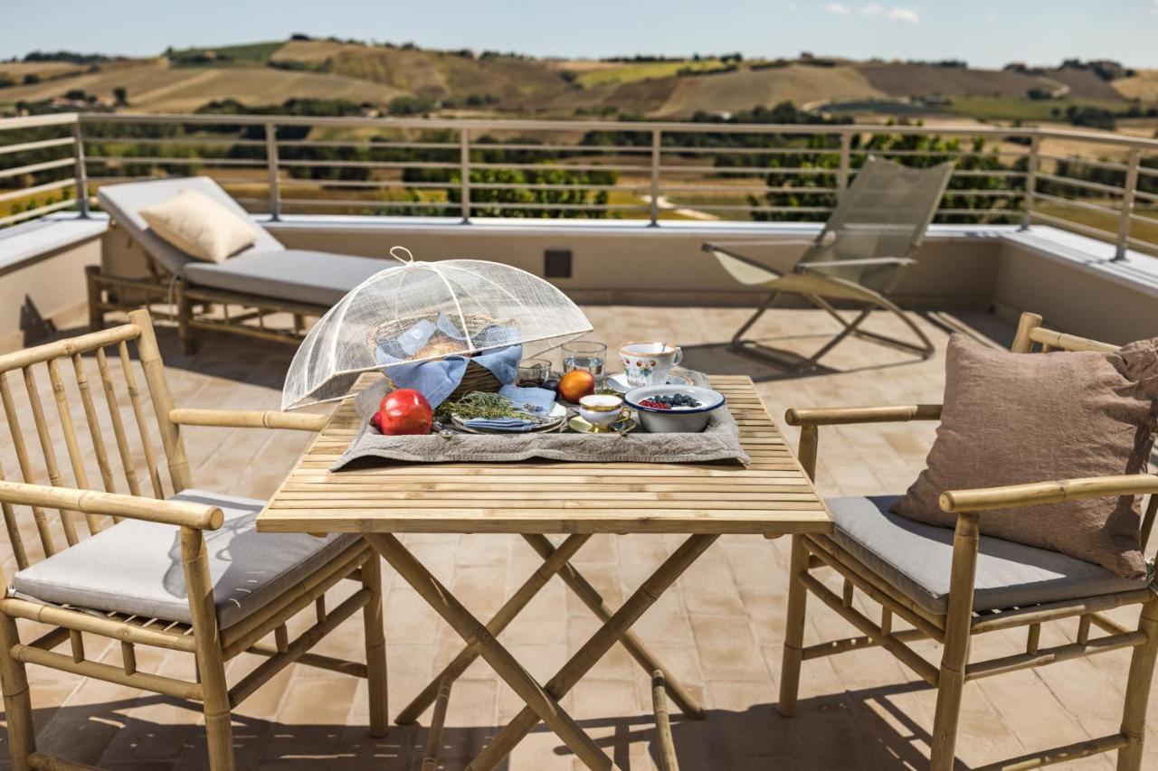 Casale Tre Gelsi Bed & Breakfast Cingoli Exterior photo